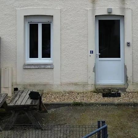 Maison De *